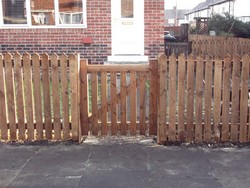 PKT1 Traditional Picket Fencing